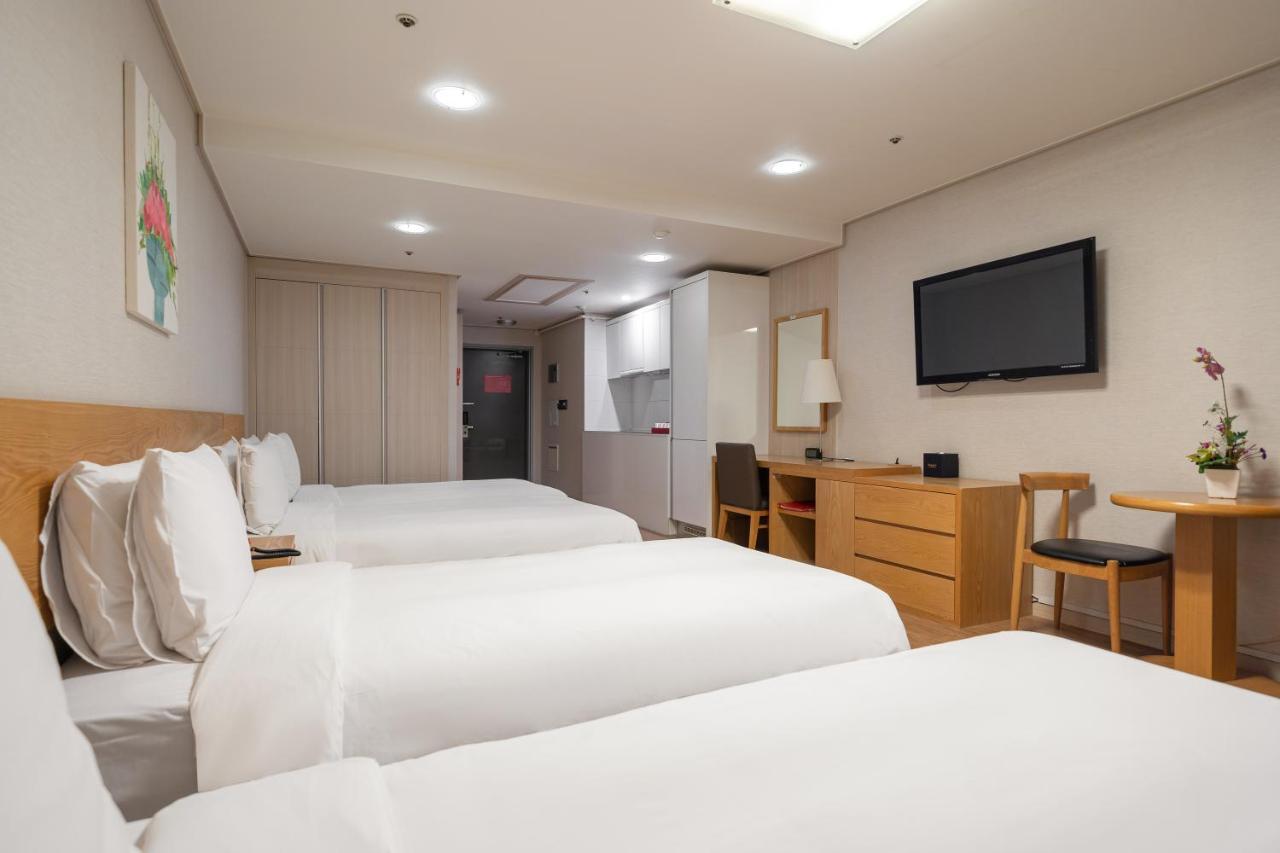 Hotel Ramada By Wyndham Seoul Dongdaemun Exterior foto