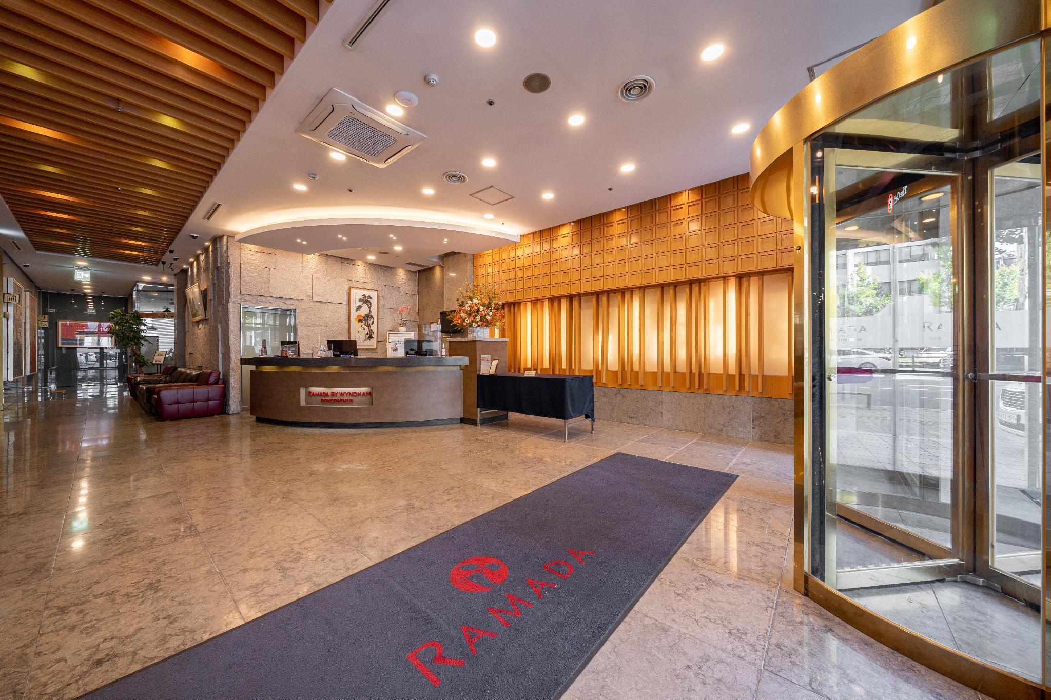 Hotel Ramada By Wyndham Seoul Dongdaemun Exterior foto