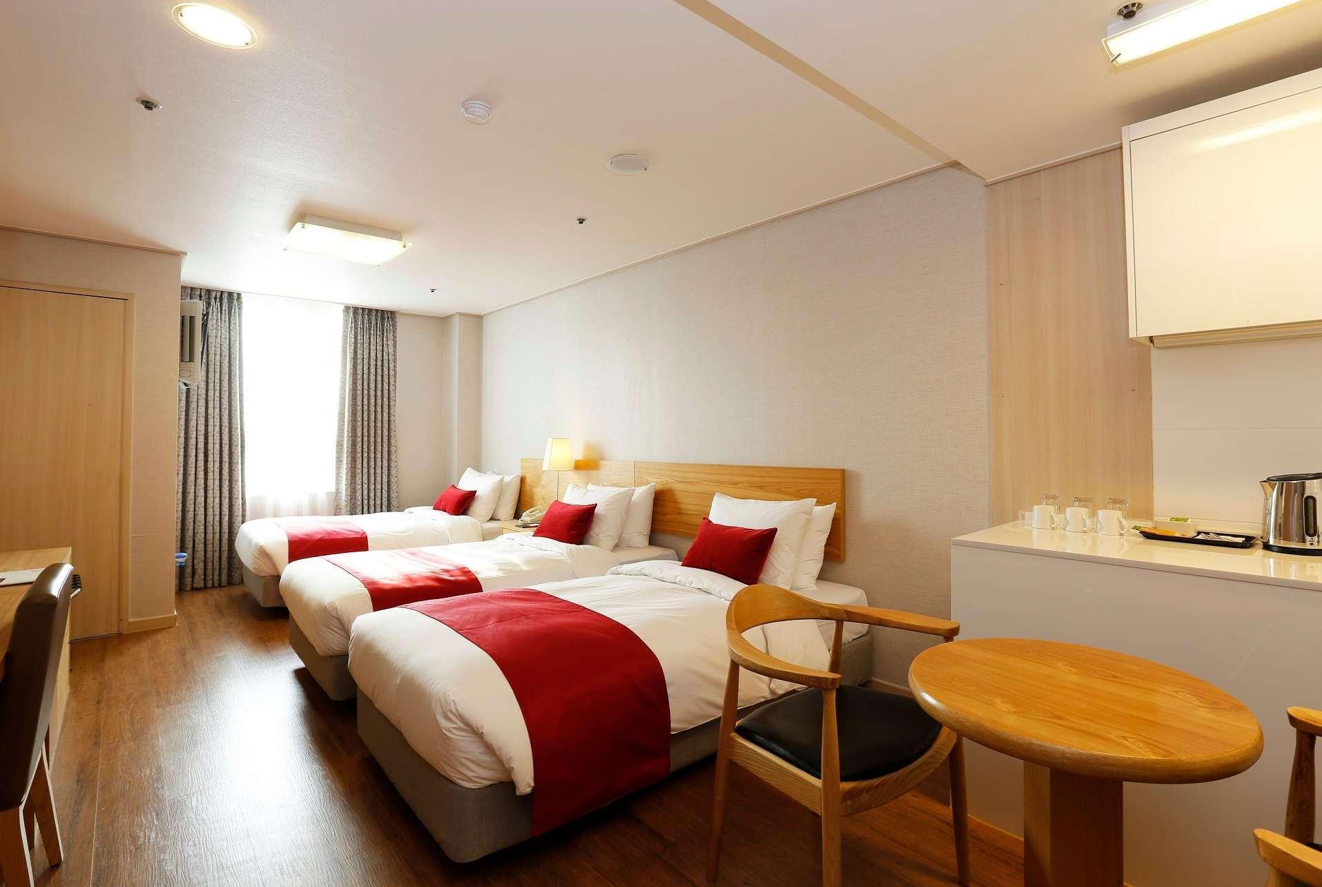Hotel Ramada By Wyndham Seoul Dongdaemun Exterior foto