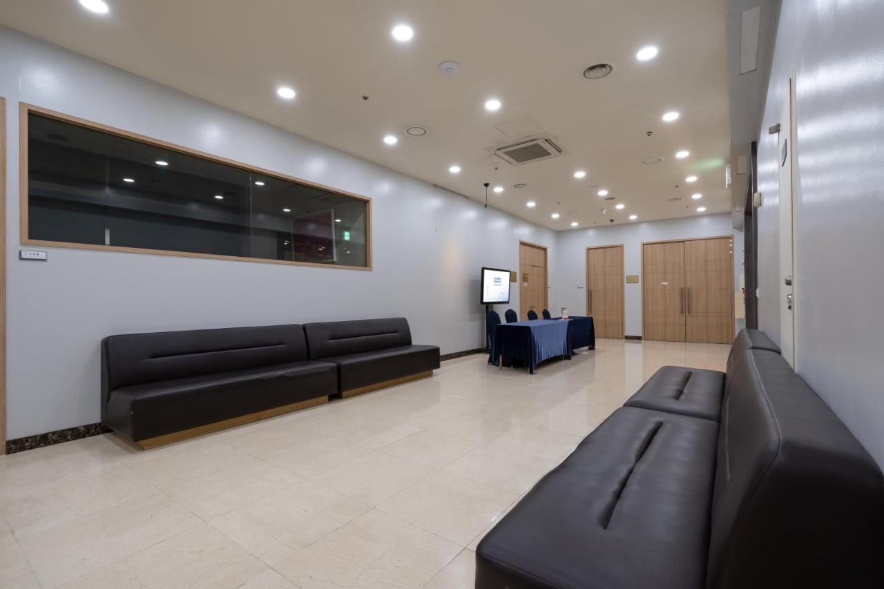 Hotel Ramada By Wyndham Seoul Dongdaemun Exterior foto
