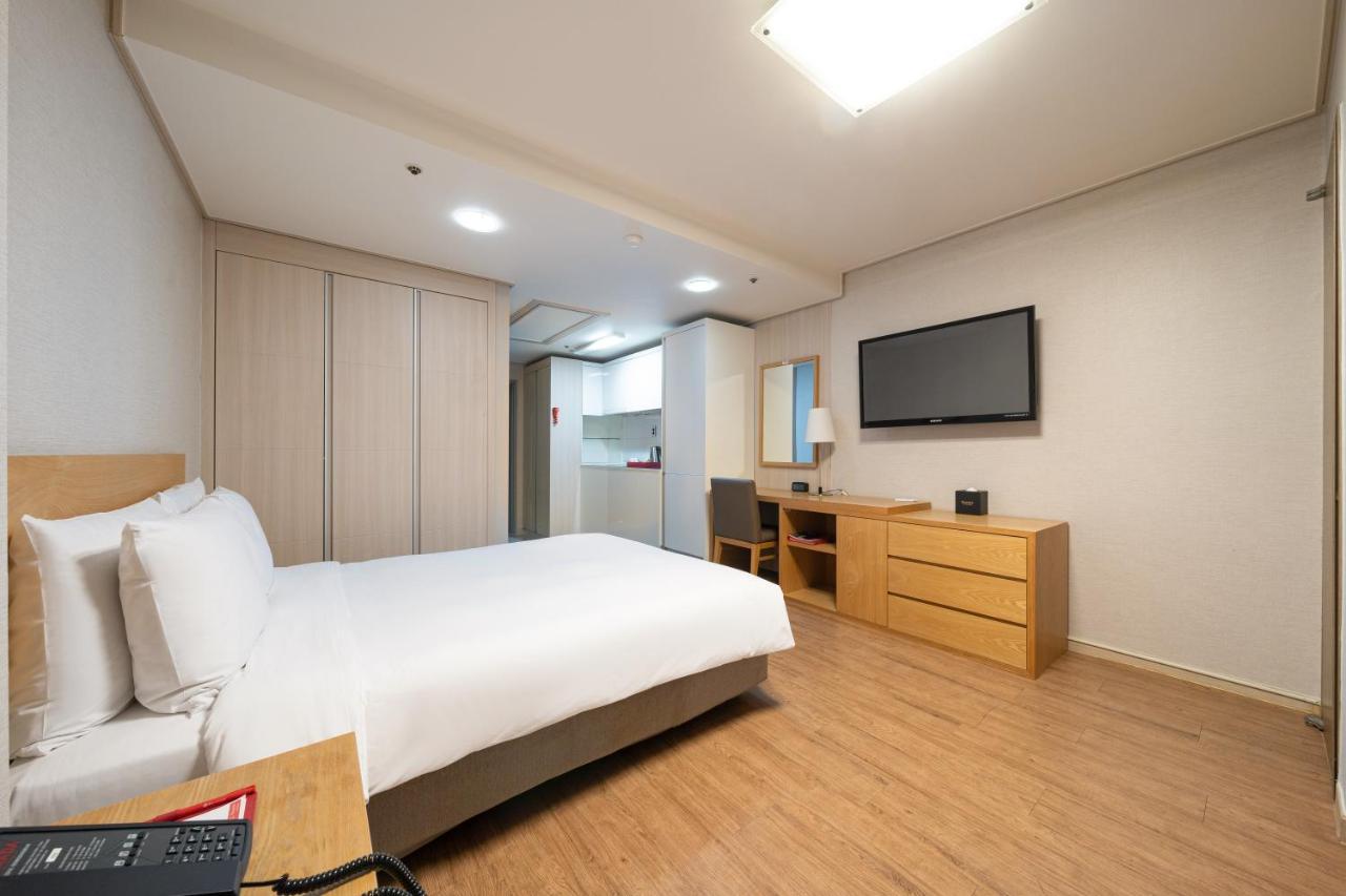 Hotel Ramada By Wyndham Seoul Dongdaemun Exterior foto